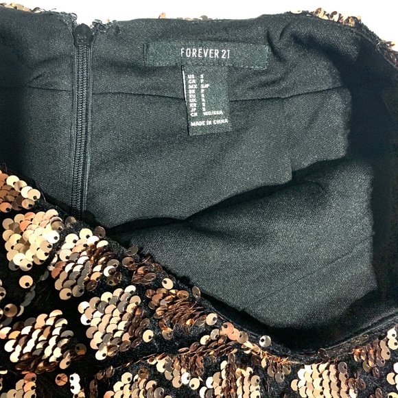 FOREVER 21 Sequined Mini-skirt Size S - Picture 2 of 3